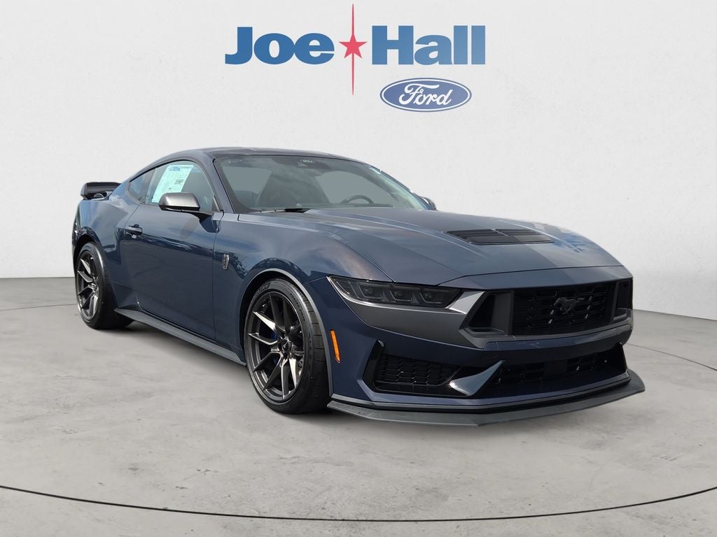 2025 Ford Mustang Dark Horse