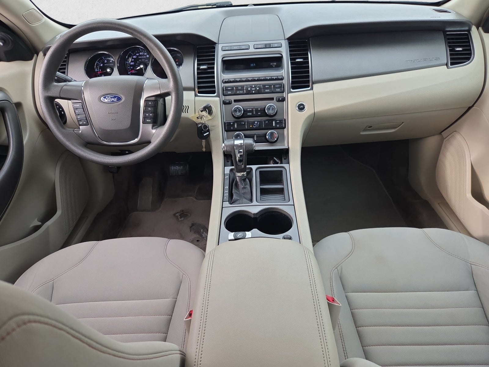 2011 Ford Taurus SE