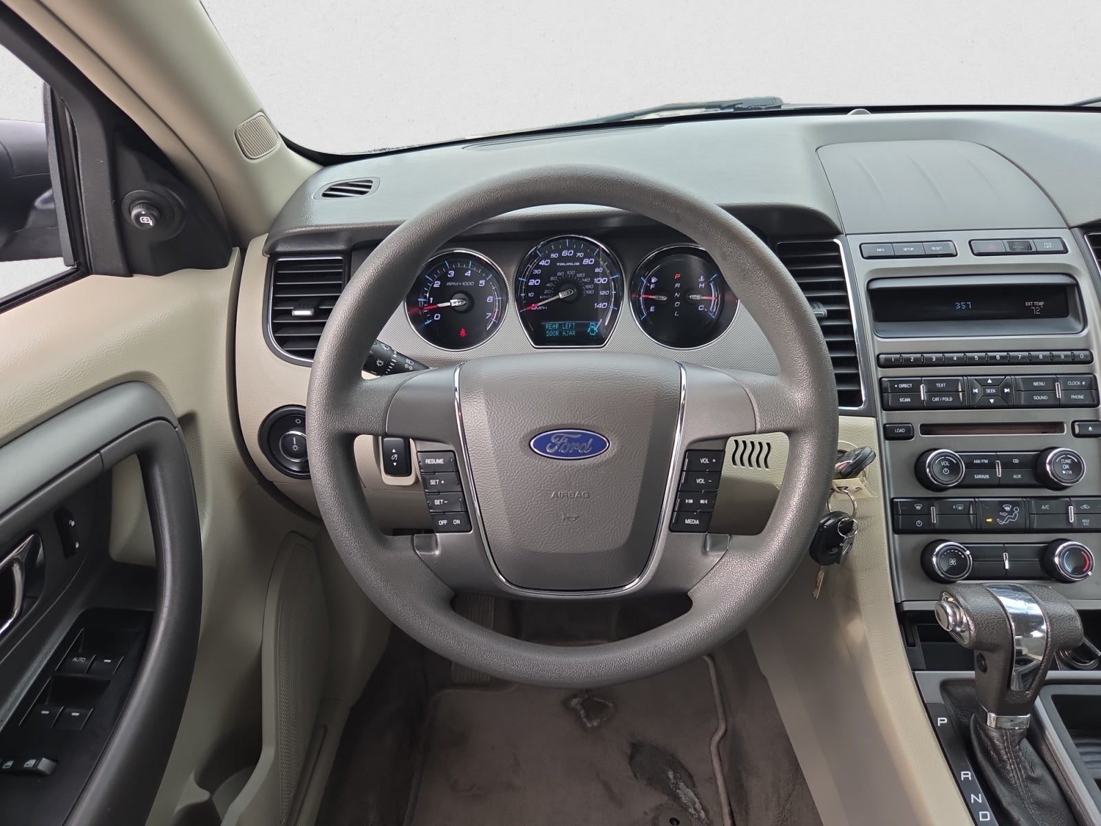 2011 Ford Taurus SE