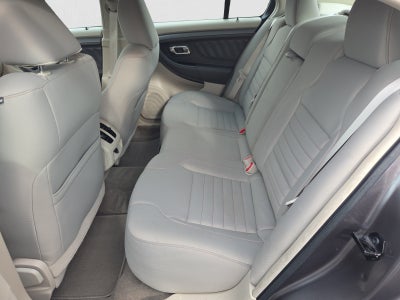 2011 Ford Taurus SE