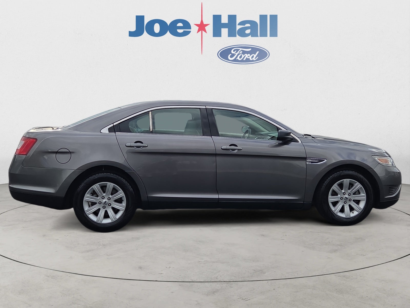 2011 Ford Taurus SE