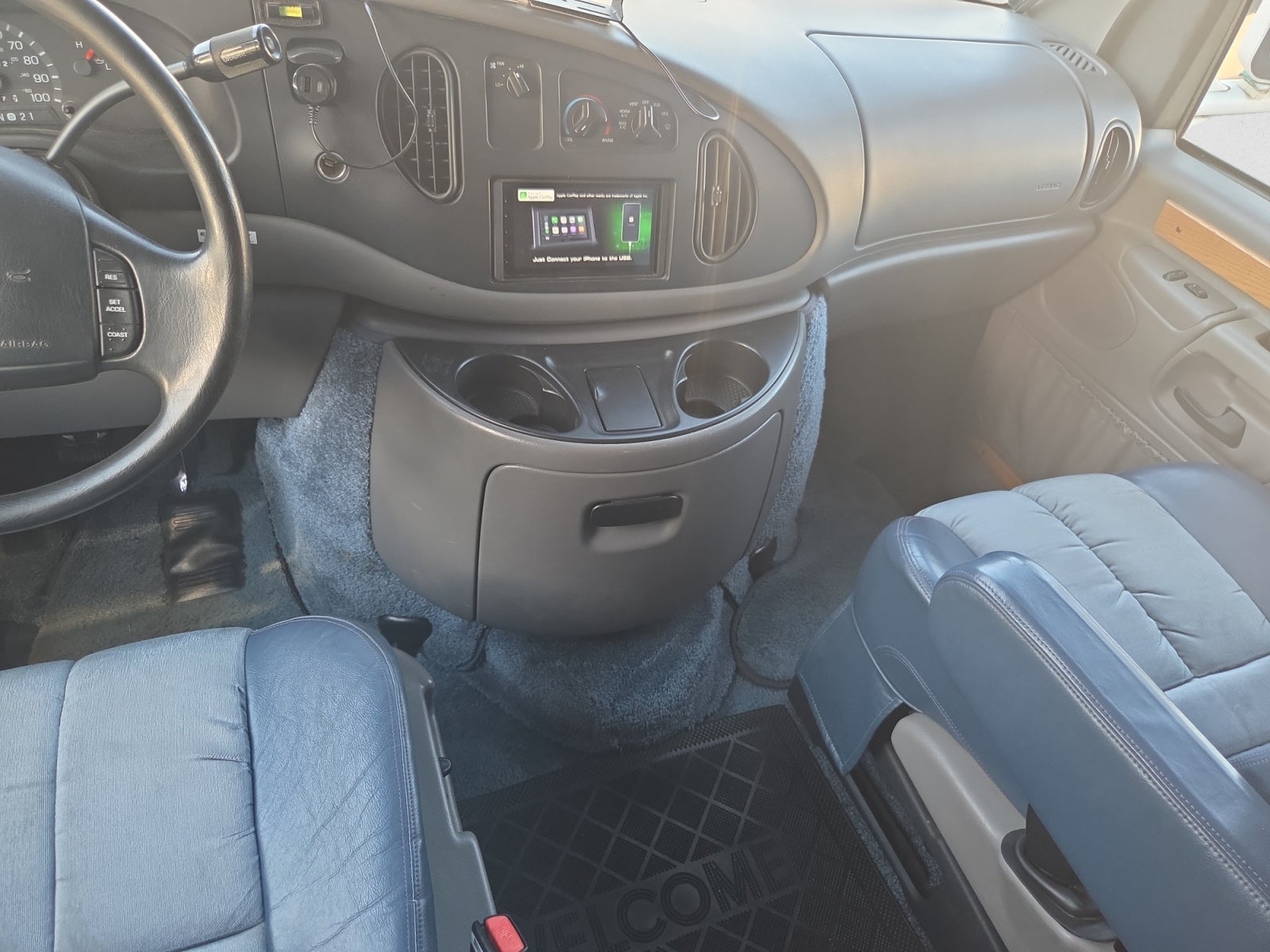 1999 Ford Econoline Base