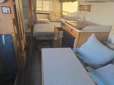 1999 Ford Econoline Base