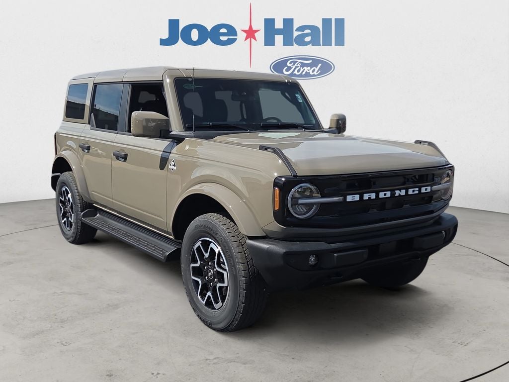 2026 Ford Bronco Outer Banks
