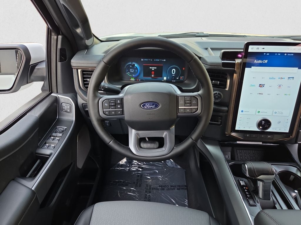 2025 Ford F-150 Lightning LARIAT