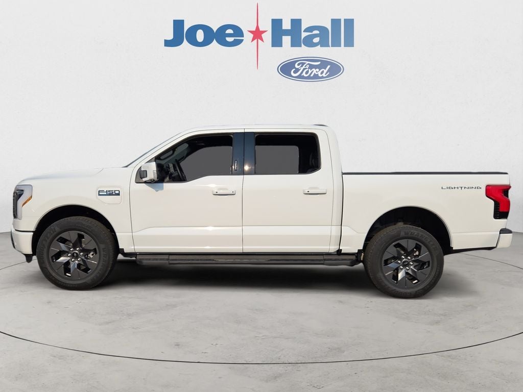 2025 Ford F-150 Lightning LARIAT