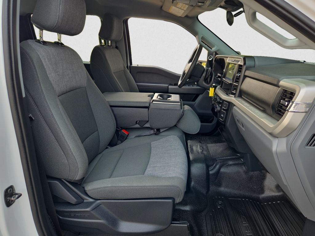 2025 Ford F-350 XLT