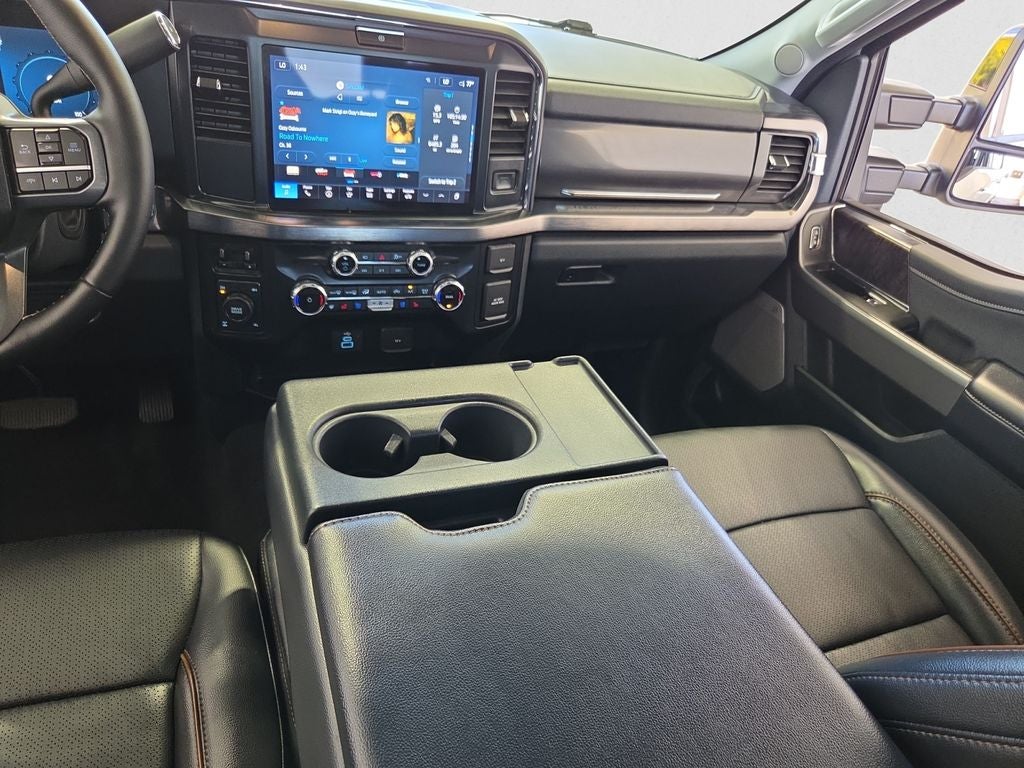 2025 Ford F-350 LARIAT