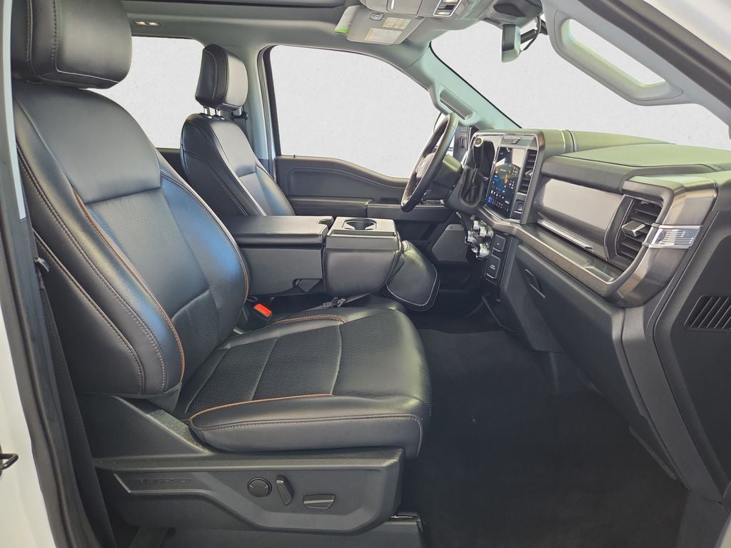 2025 Ford F-350 LARIAT