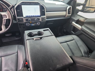 2022 Ford F-350 LARIAT