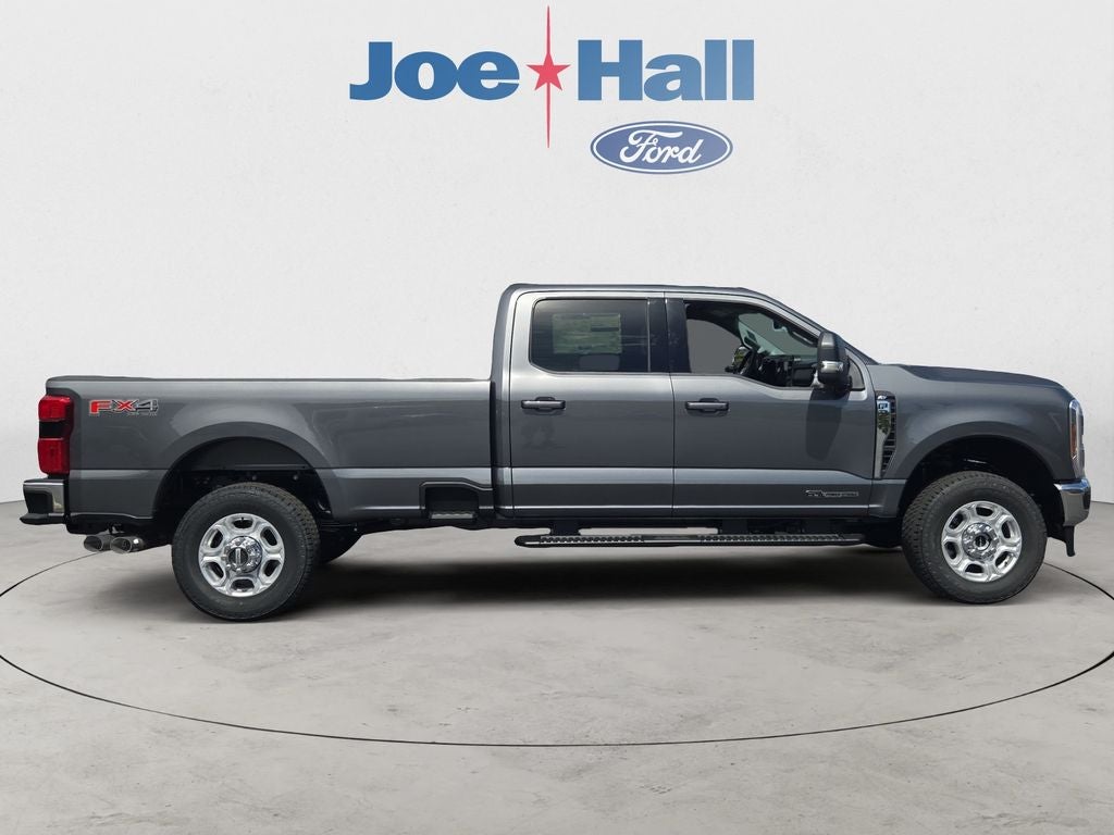 2026 Ford F-350 XLT