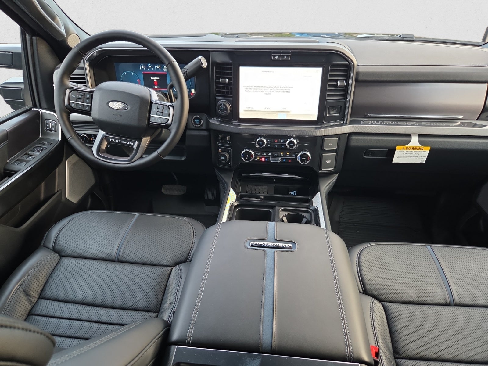 2027 Ford F-350 Platinum