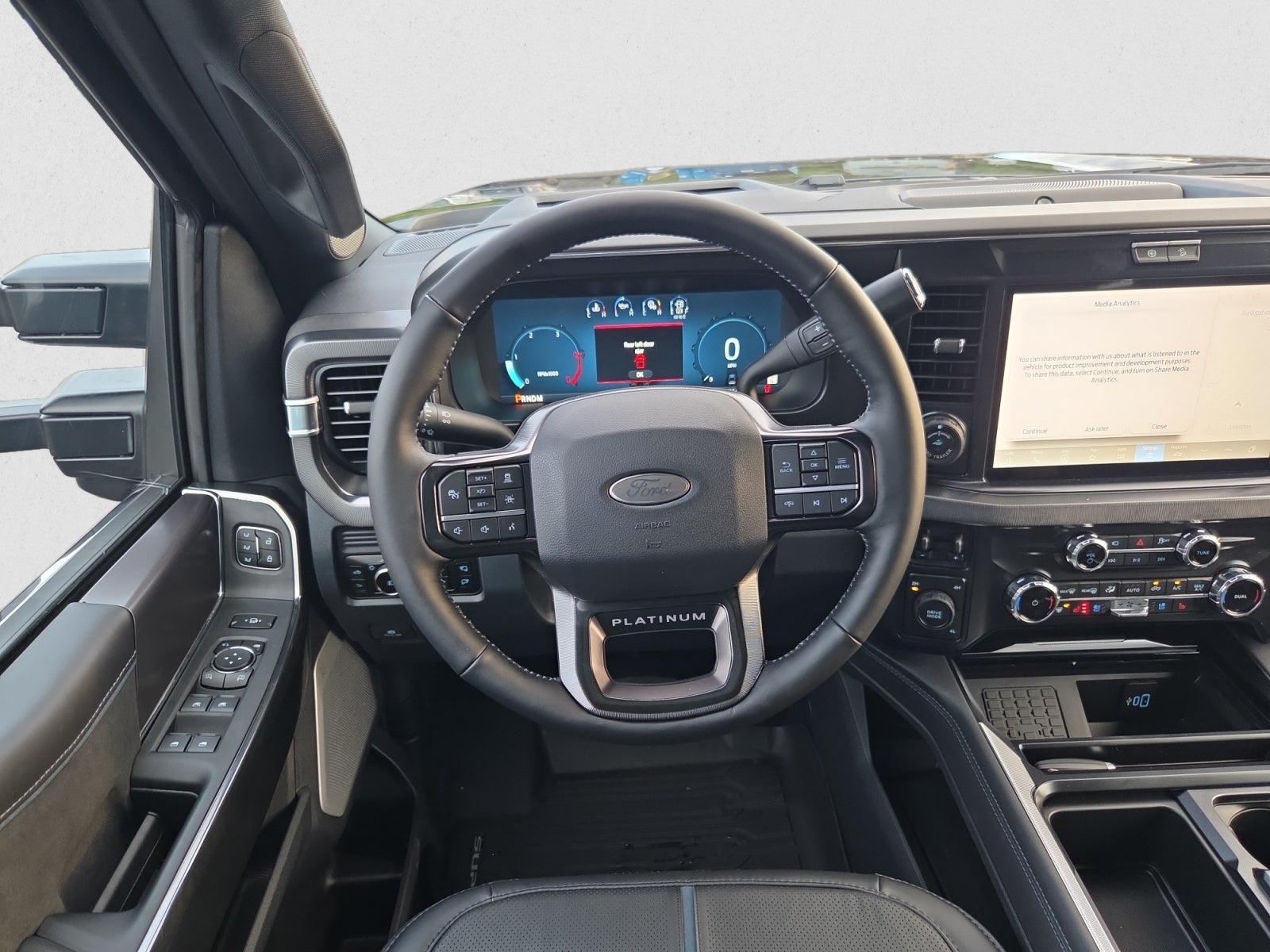 2027 Ford F-350 Platinum