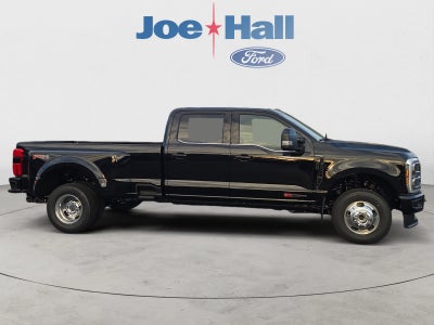 2027 Ford F-350 Platinum