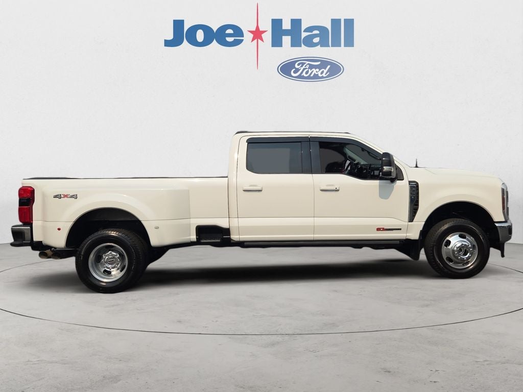 2024 Ford F-350 LARIAT