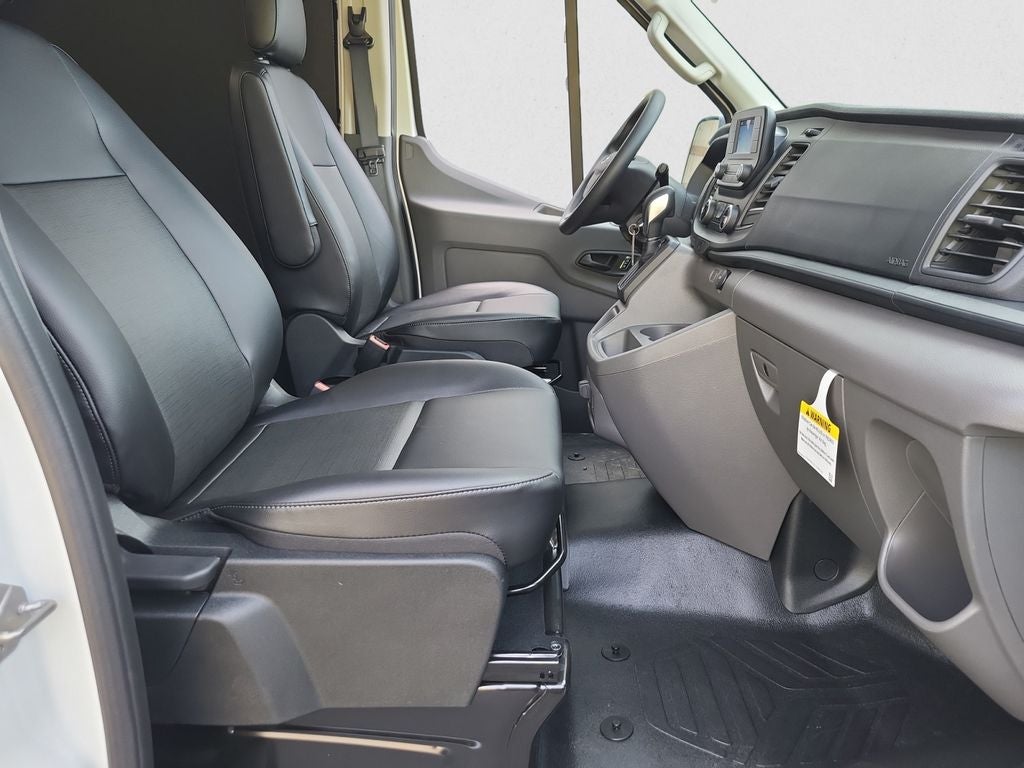 2025 Ford Transit Van Base