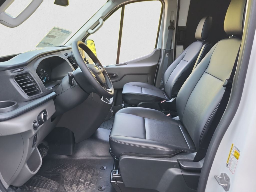 2025 Ford Transit Van Base