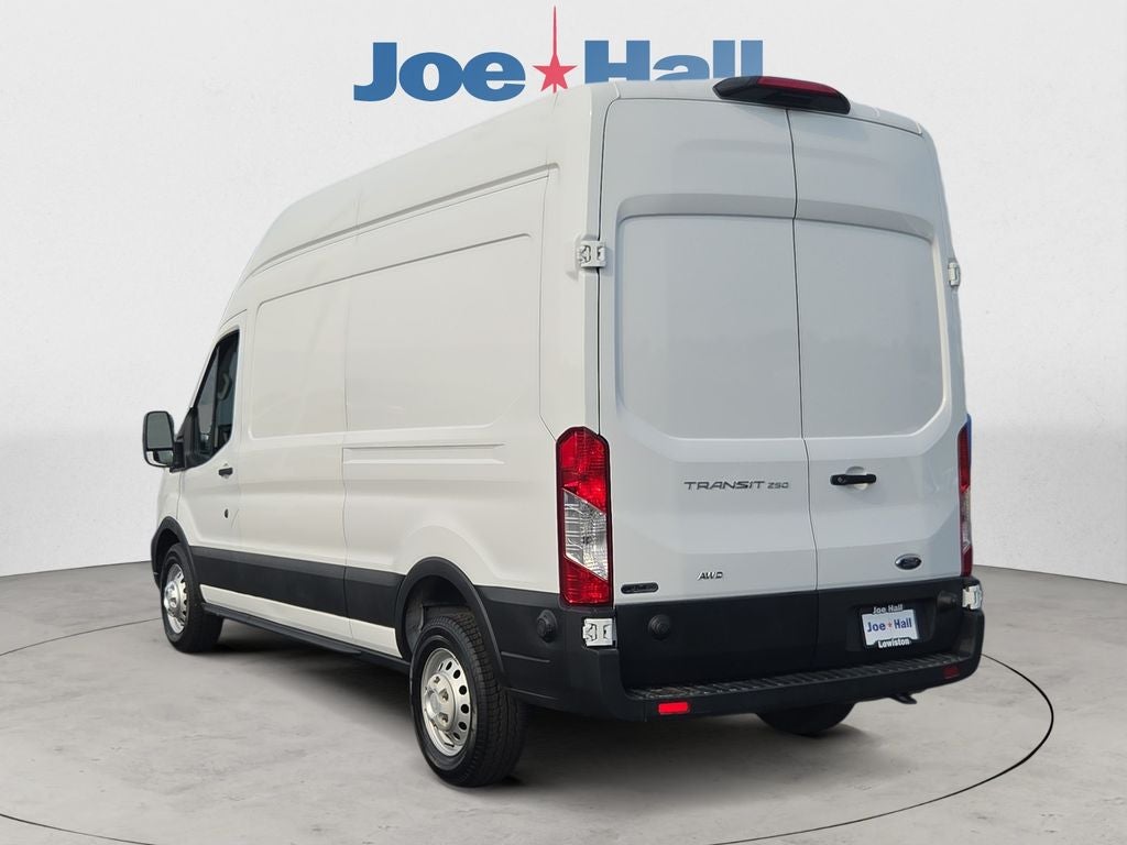 2025 Ford Transit Van Base