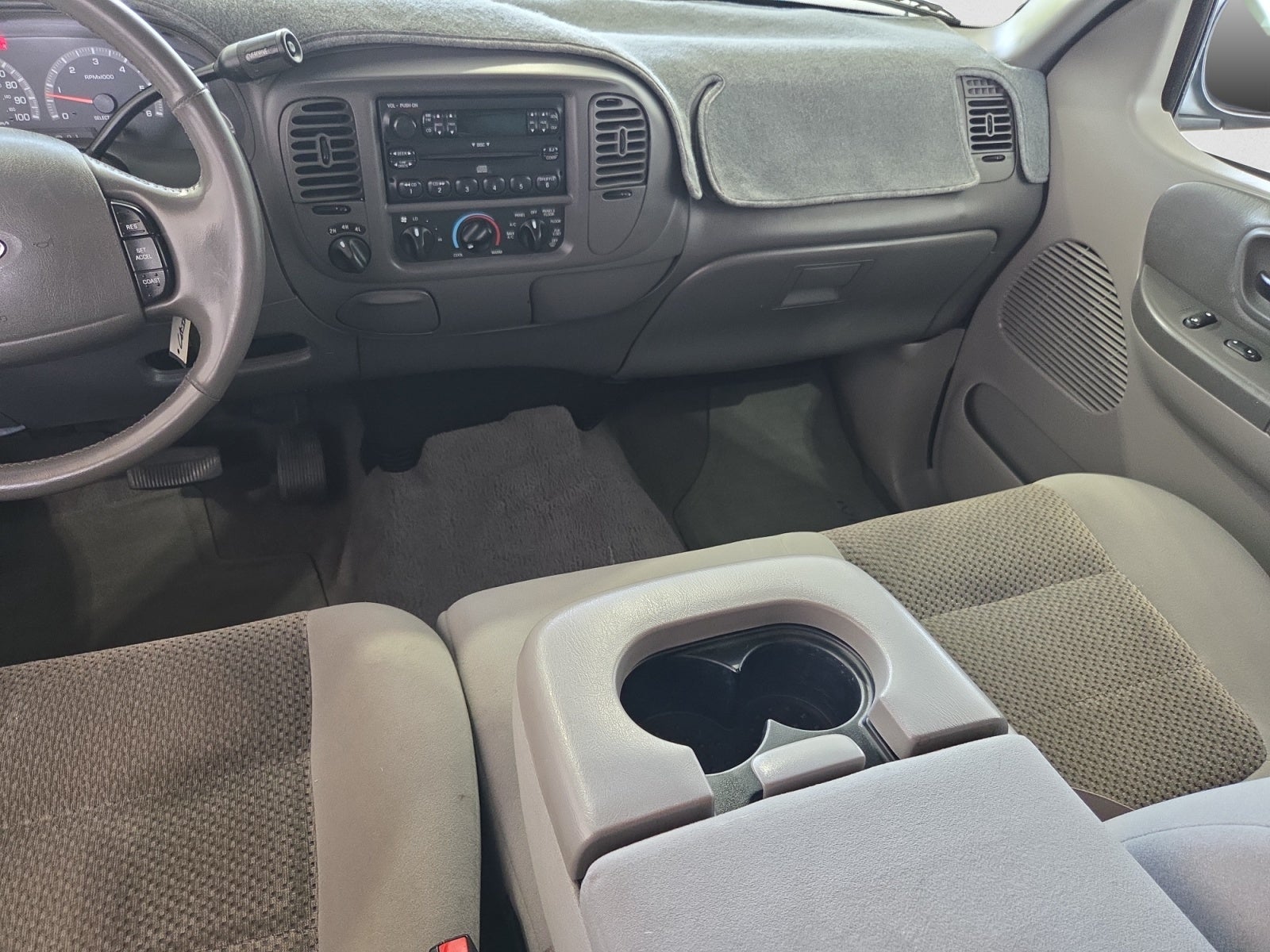2003 Ford F-150 XLT