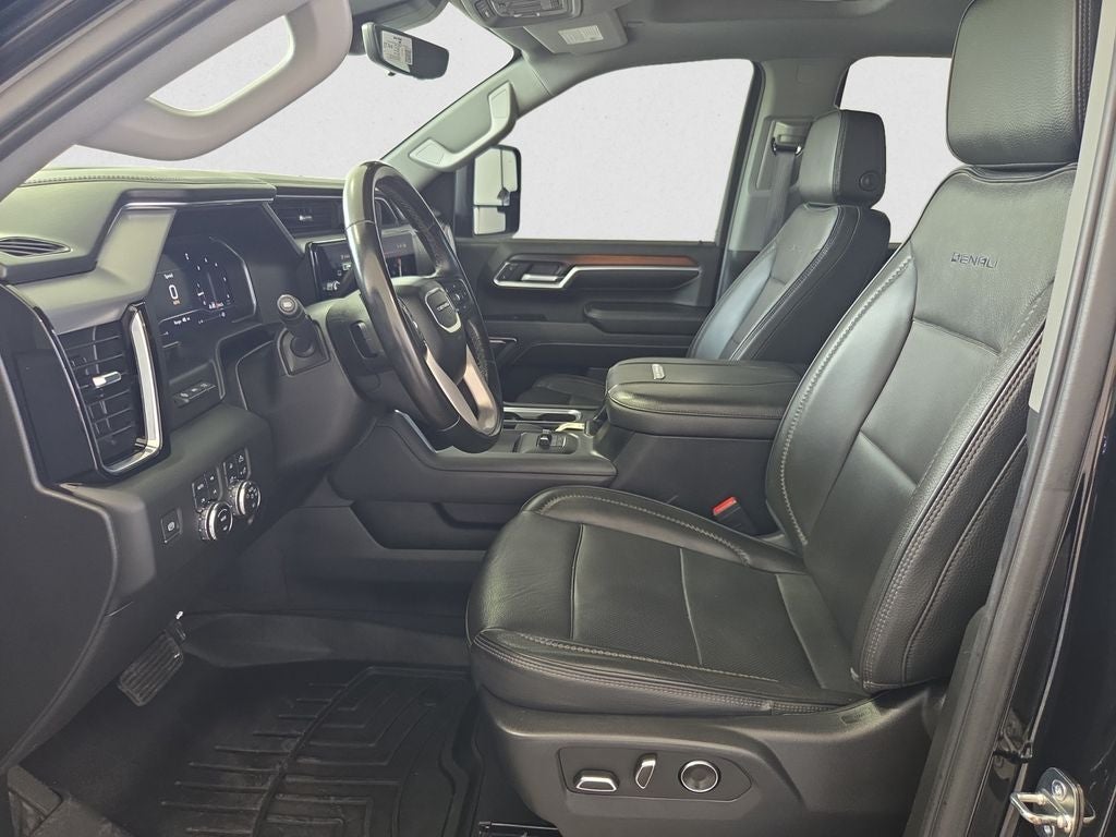 2024 GMC Sierra Denali