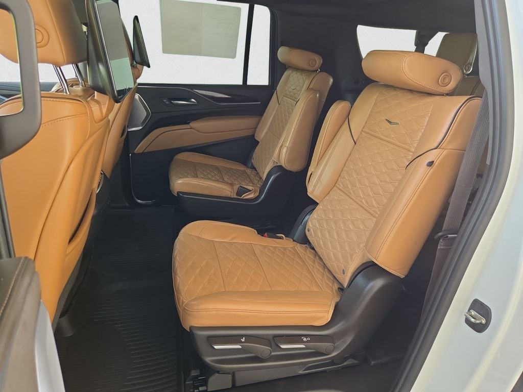 2023 Cadillac Escalade ESV 4WD Premium Luxury