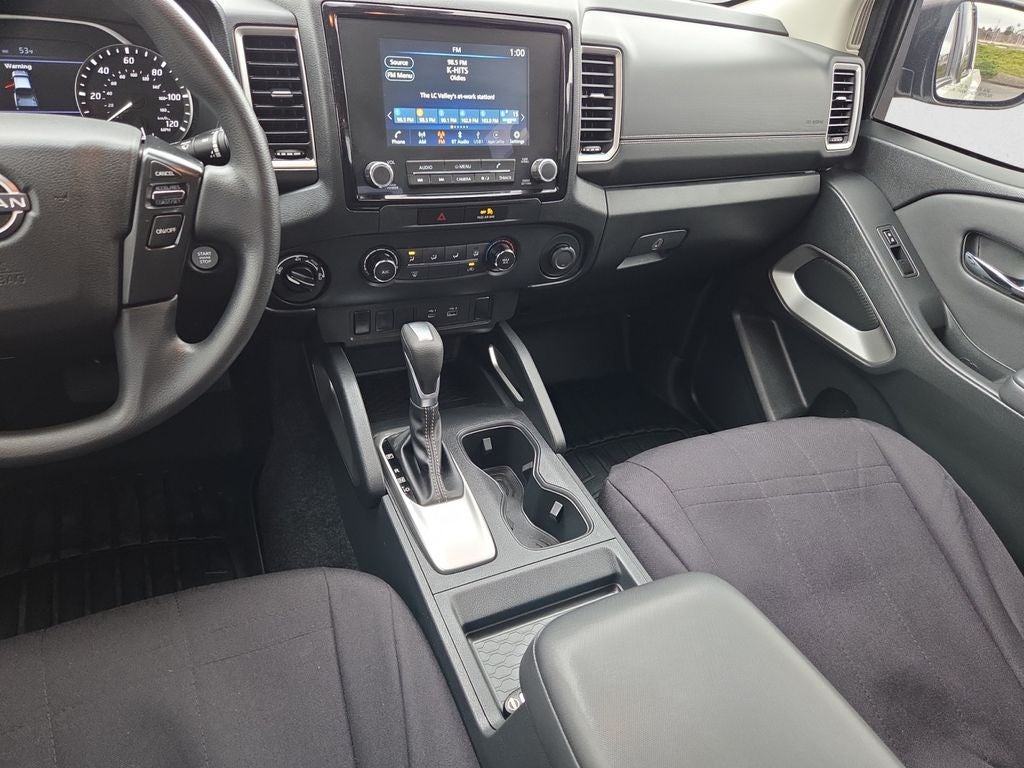 2022 Nissan Frontier SV