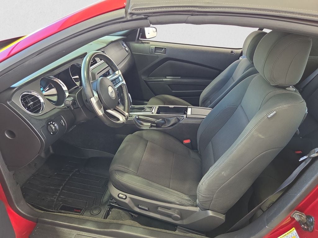 2014 Ford Mustang V6