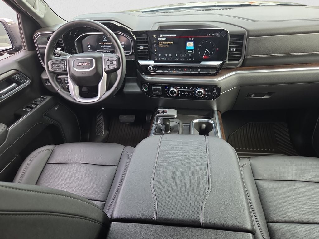 2025 GMC Sierra SLT