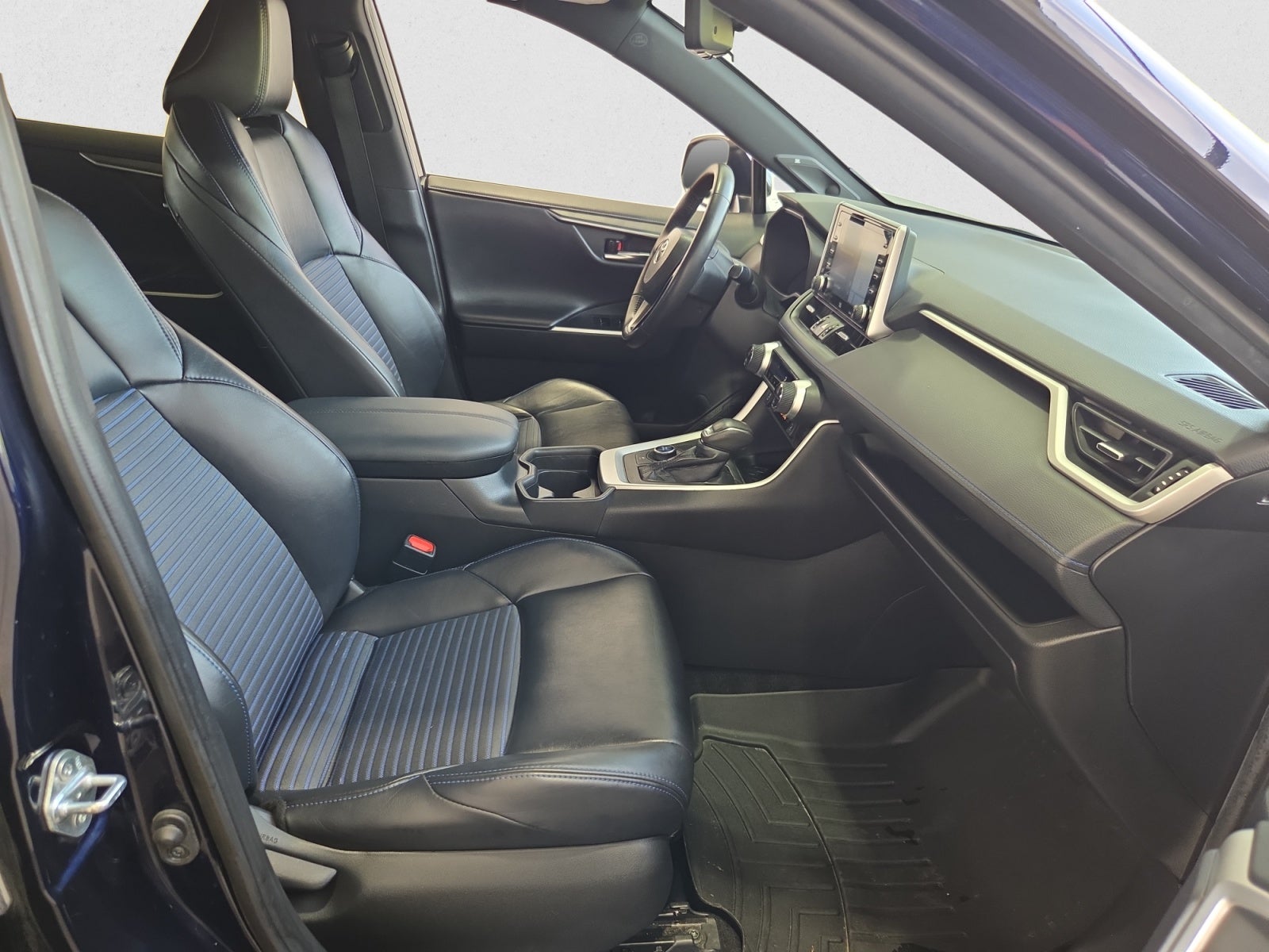 2020 Toyota RAV4 Hybrid XSE