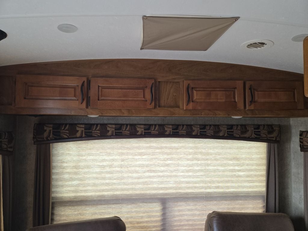 2016 WINDRIVER TRAILER Base